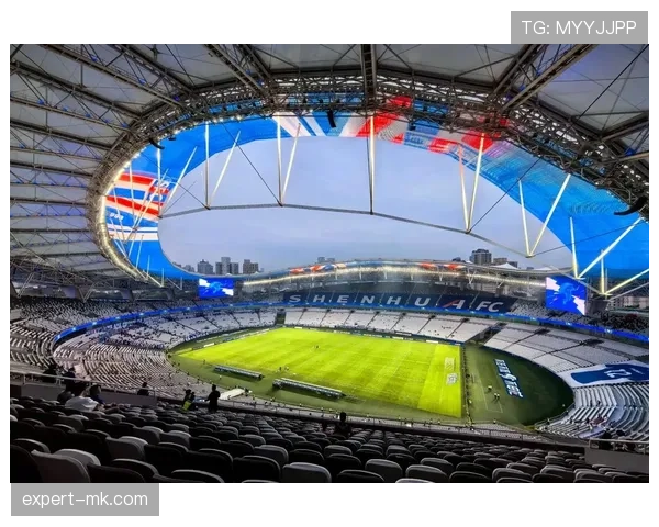 上海申花虹口经典瞬间回顾:重温球队辉煌历程 上海申花虹口经典瞬间回顾:重温球队辉煌历程