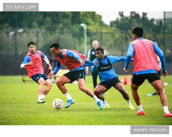 马赫雷斯持续提升攻击力,助力球队在赛季争冠路上稳步前行 马赫雷斯持续提升攻击力,助力球队在赛季争冠路上稳步前行